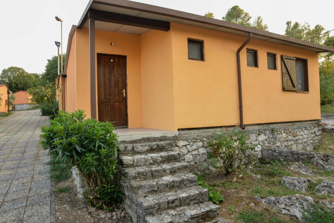 Village Of Peace - House 25 Shkoder Ngoại thất bức ảnh